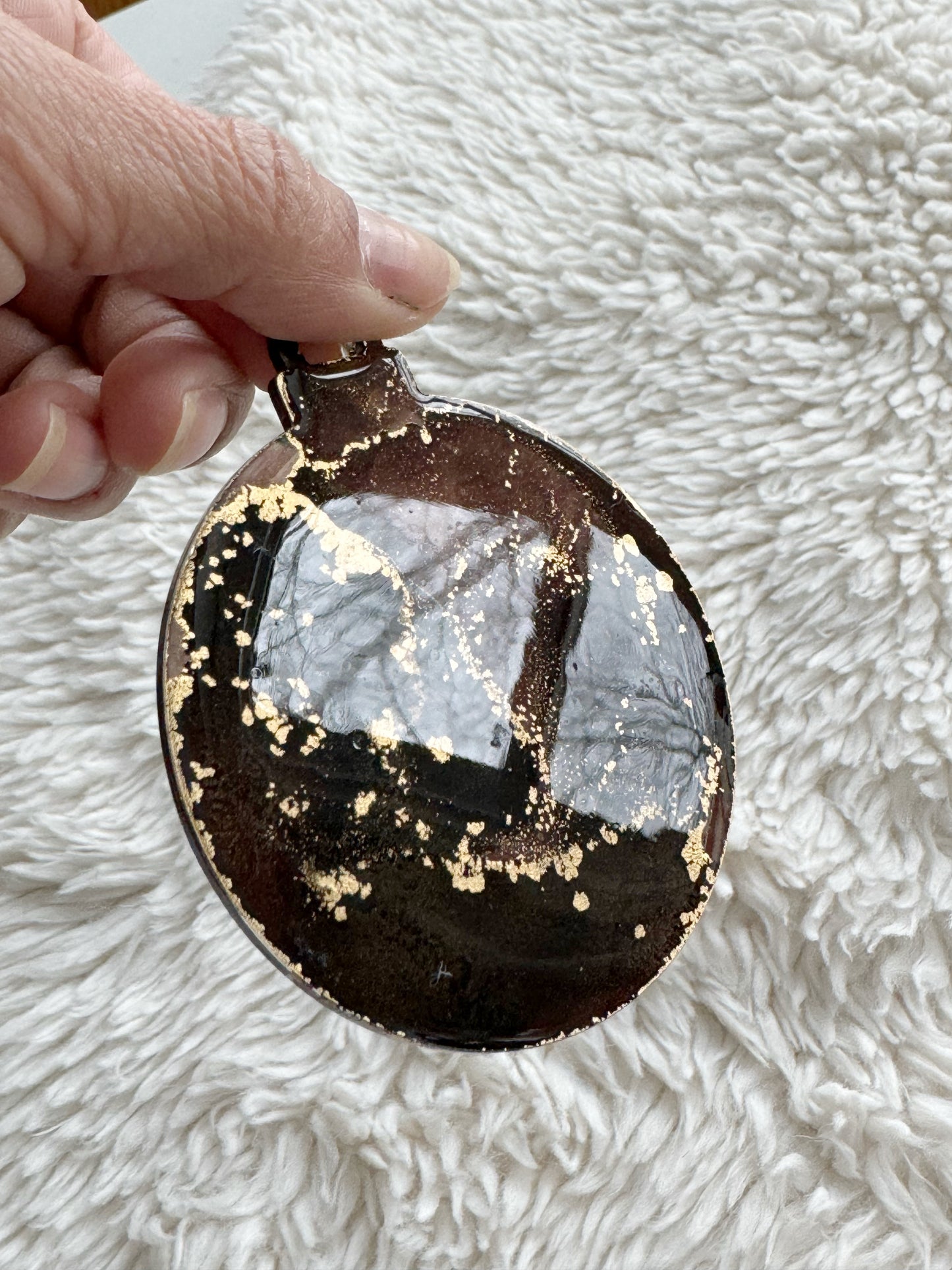 Ornaments: Set of 6: Black and Gold